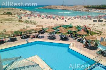 Tasia Maris Sands Beach Hotel 6